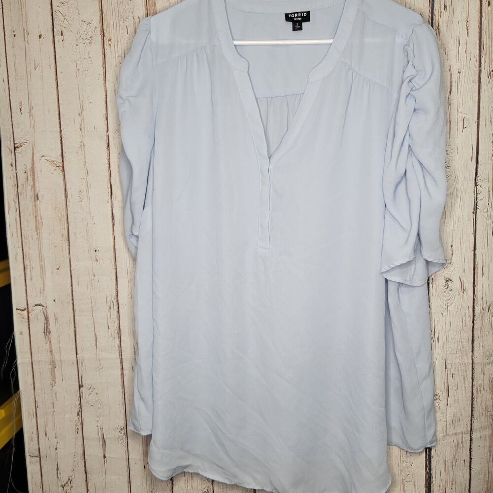 Torrid Harper Light Blue Georgette Split-Neck Blouse 18W